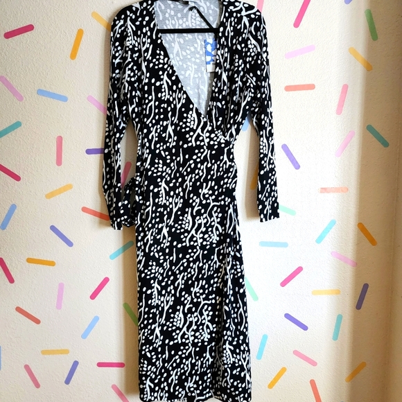 DVF Long Sleeve Midi Sea Spots Black Wrap Dress NWT Diane von Furstenberg - Picture 4 of 9